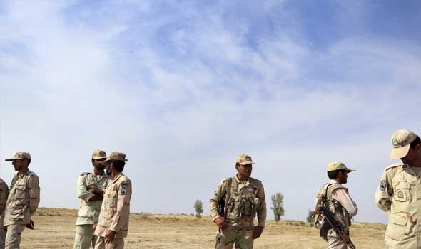 الجيش الإيراني ينشر آليات عسكرية قرب حدود أذربيجان وتركيا