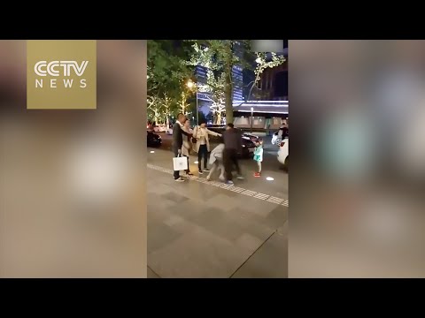 شاهد شبهة خيانة تدفع صيني لضرب زوجته