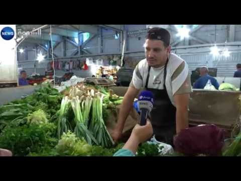 شاهد لهفة ولا عقلانية في شراء السلع أول أيام رمضان