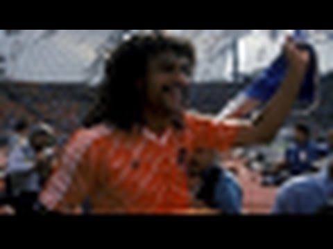 بالفيديو  الهولندي رود خوليت اسطورة عالمية واسم كبير يحفظه جميع المصريين