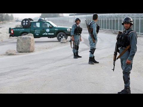 بالفيديو مقتل ثلاثة مسلحين هاجموا فندقاً للأجانب في كابول