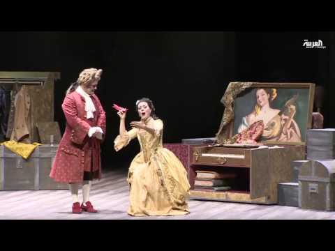 شاهد ساعات قبل رفع الستارة عن أول دار أوبرا في دبي