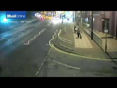 شاب يحاول خطف فتاة