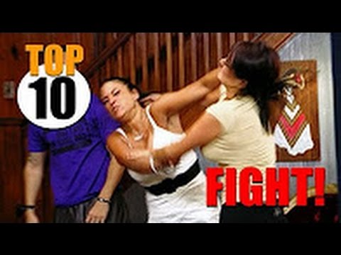 شاهد أغرب 10 مواقف محرجة أثناء التصوير