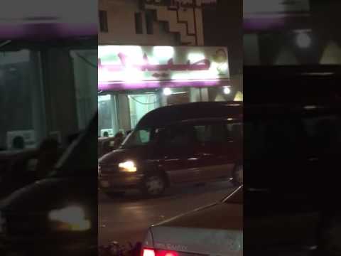 بالفيديو مشاجرة عنيفة بين مجموعة من الأشخاص في الرياض