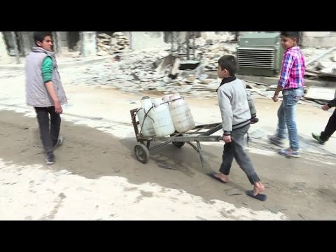 سكان حلب يحلمون بقرب انتهاء الحرب