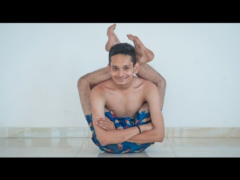 بالفيديو ليونة هندي تمنحه الشهرة العالمية ويأمل في تحطيم الرقم القياسي