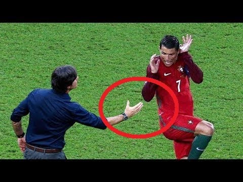 شاهد لاعبون رفضوا مصافحة المدرّبين والخصوم بشكل غريب