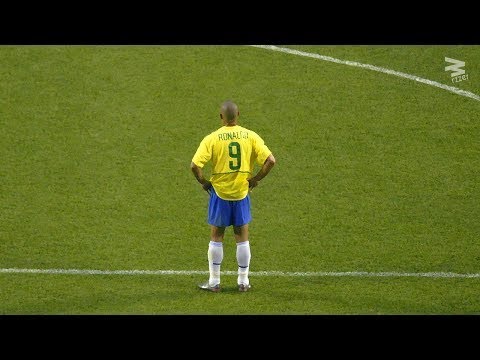 شاهد 25 لاعبًا يكرهون رونالدو كرها شديدا بسبب ما فعله بهم