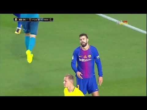 بيكيه يحرز الهدف الأول لريال مدريد بالخطأ