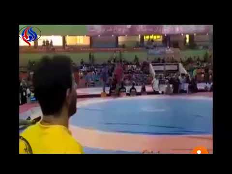 بالفيديو لحظة وفاة مصارع إيراني أثناء المباراة