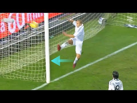 لاعبون عرّضوا أنفسهم إلى الخطر من أجل فرقهم