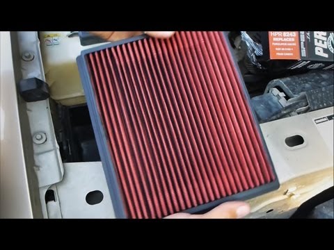 كيفية استبدال جهاز تنقية الهواء لمحرك السيارة