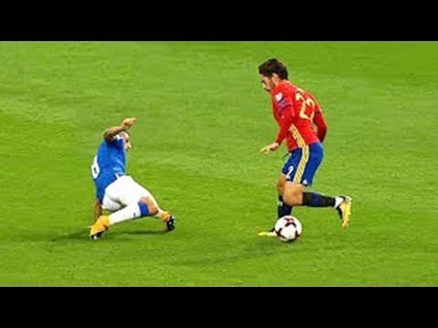 بالفيديو  أفضل المهارات والحركات المهينة في كرة القدم