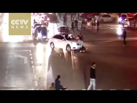 بالفيديو سيارة تدهس طفلة أمام المارة في شوارع الصين