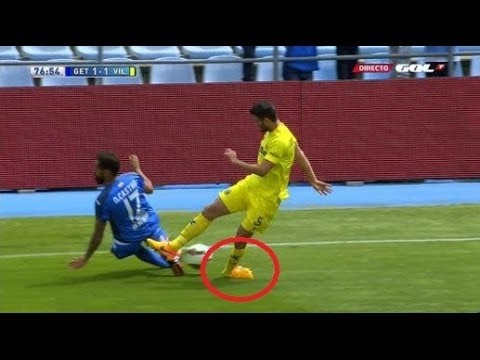 بالفيديو الإصابة تبعد نجم فياريال عن الملاعب 6 أشهر