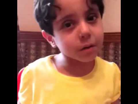 بالفيديو دموع طفلة سعودية تجبر وزير التعليم على التفاعل معها