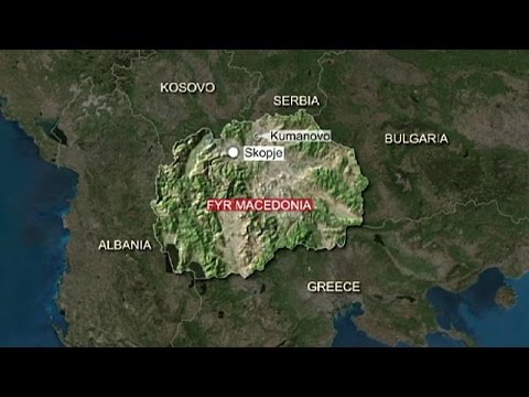 شاهد اشتباكات بين الشرطة المقدونية ومتطرفين