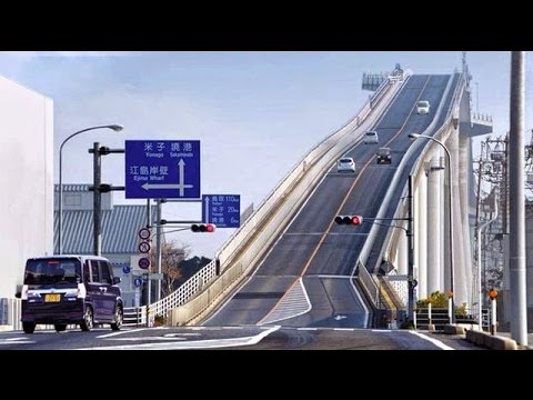 بالفيديو أخطر كوبري لعبور السيارات في اليابان