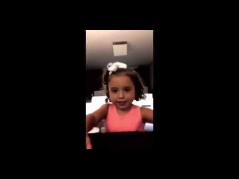 شاهد ابنة جيمس رودريغيز تحتفل بعيد ميلاد الأبشاهد ابنة جيمس رودريغيز تحتفل بعيد ميلاد الأب