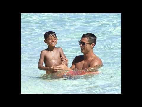 شاهد دانيلو يفشل في إثبات مهاراته خلال مراسم تقديمه في الملكي