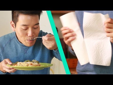 بالفيديو أسهل طريقة لتسخين الأرز بالمناديل الورق