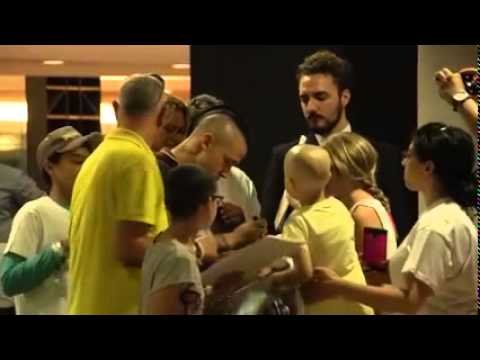 شاهد محمد صلاح يشارك نجوم روما حفل عشاء خيري