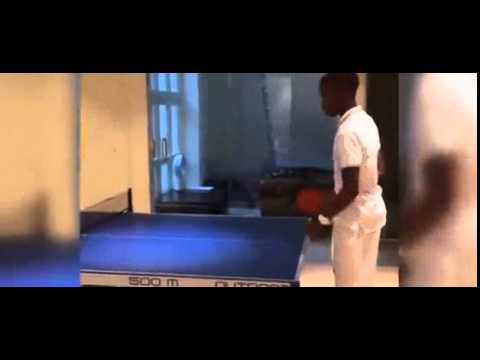 شاهد هازارد يتألق في مباراة لتنس الطاولة