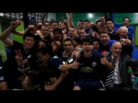 لاعبو أوكلاند سيتي النيوزلندي يحتفلون بالتأهل