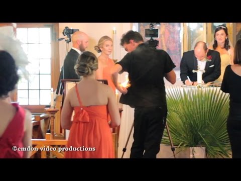 شاهد لحظة اشتعال النيران في مصور حفل زفاف