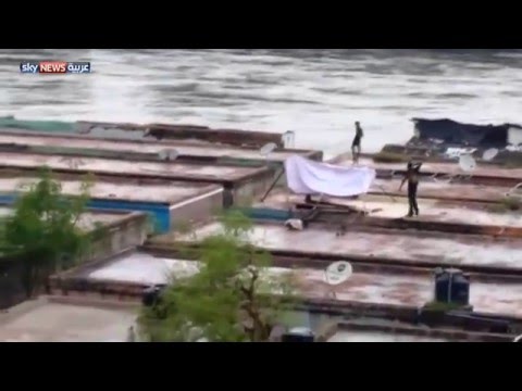 شاهد الأمطار الغزيرة في الهند تغطى المنازل