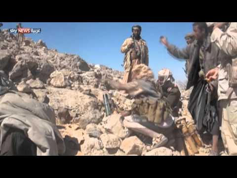 شاهد التحالف يقصف مواقع للحوثيين بين لحج وتعز