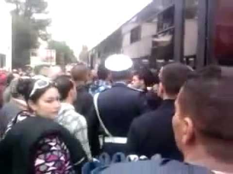 بالفيديو مراقبو حافلة يتحرشون بالنساء في المغرب