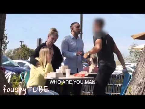 بالفيديو مقلب يجبر حبيبين على الانفصال