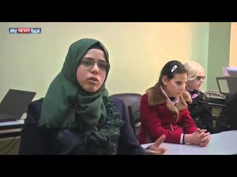 شاهد تقنية لتعليم الموسيقى للمكفوفين في الخليل