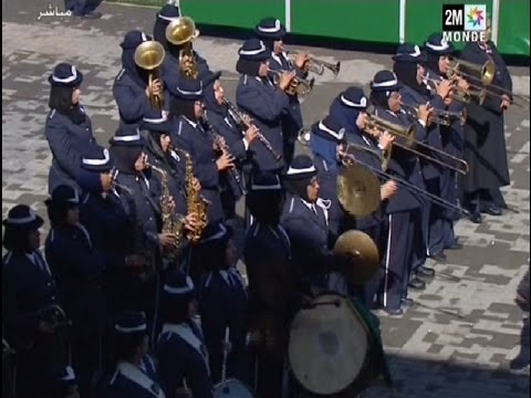 فرقة نسائية تعزف النشيد الوطني