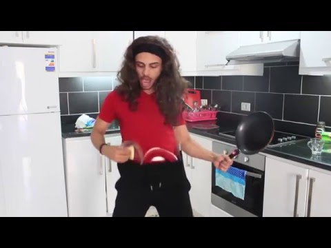 شادي سرور يسخر من الفرق بين البنت العربية والأجنبية