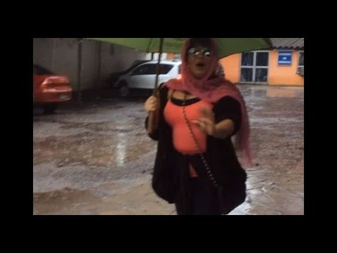 بالفيديو شاهد ماذا فعلت الراقصة فيفي عبده