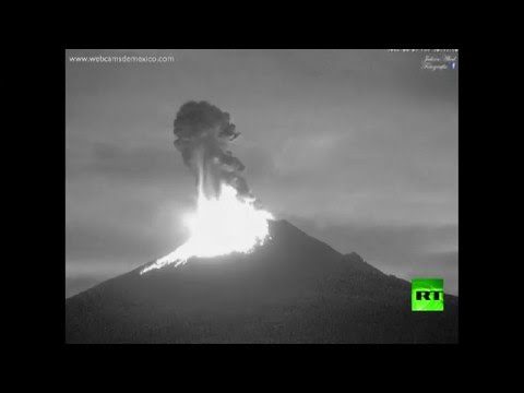شاهد بركان بوبوكاتيبيتال المكسيكي يبدأ بالثوران
