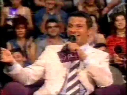 بالفيديو سيد زيان يغني “هندي”