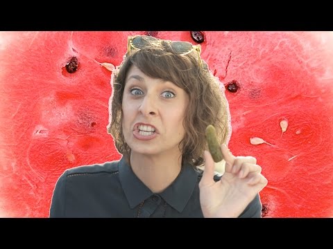 people try the craziest pickled things