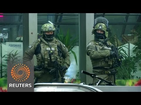 police evacuate 2 munich train stations