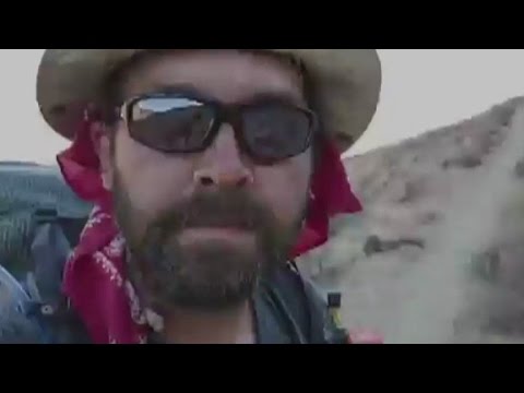 hiker takes a selfie every mile for 2660 miles