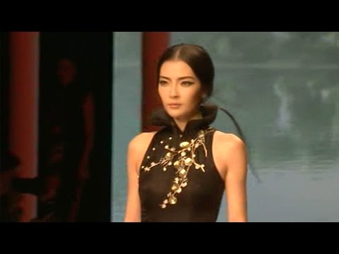 qipao dress featured at beijing fashion show