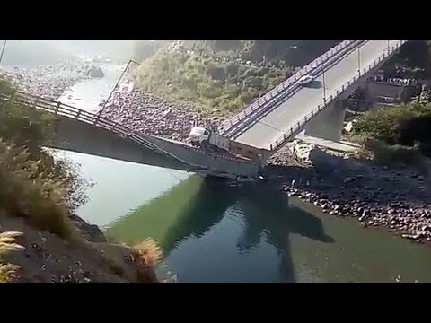 miraculous escape after bridge collapses