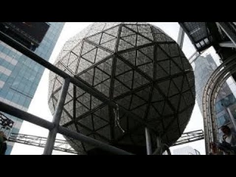 how the times square new years eve ball is created