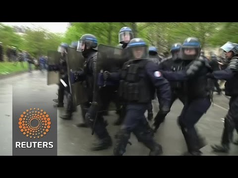 french labor protests turns violent even as they dwindle