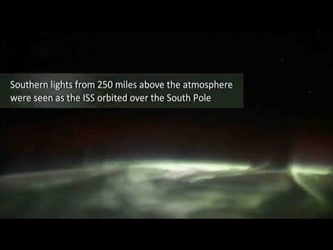 astronaut captures aurora from international space station
