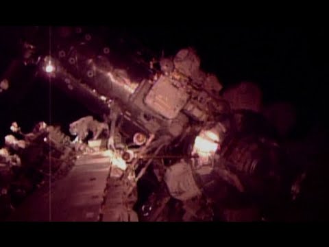 nasa astronauts conduct repair works