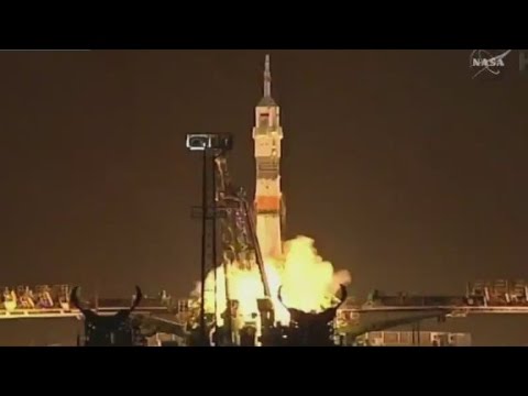 historic yearlong space mission begins